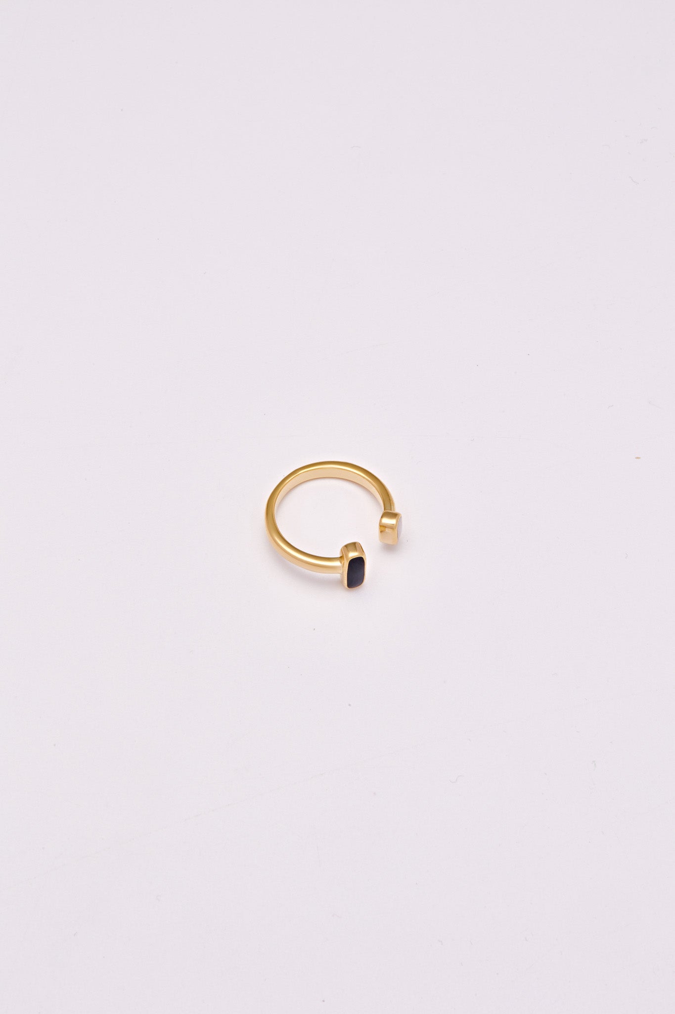 Enamel 2 colours Open Ring - Black White