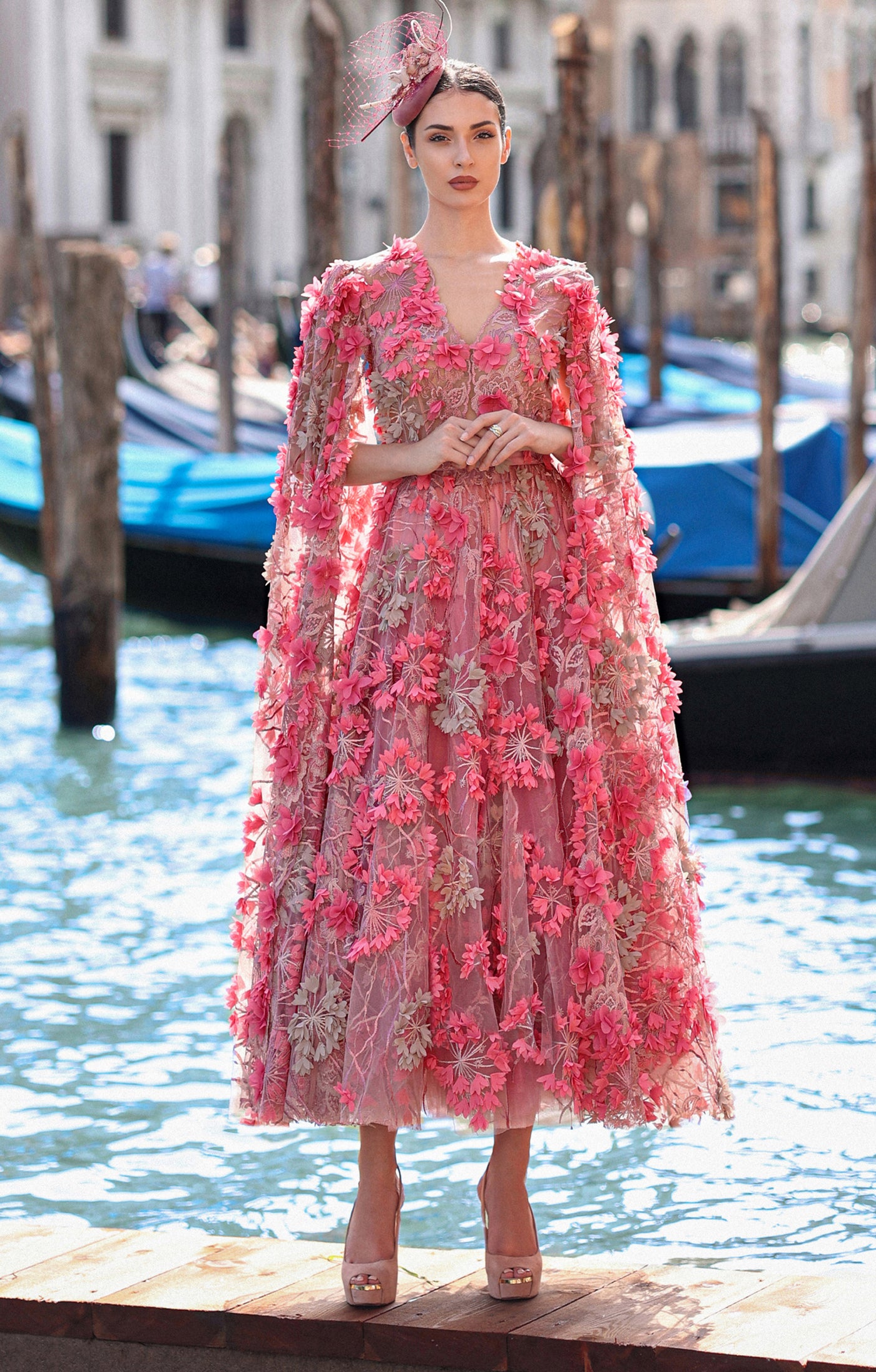 Cocktail dress "Hortensia" calypso coral with detachable sleeves