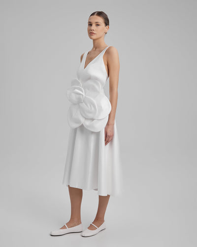 CORA DRESS + FLOWER | V neck midi in white