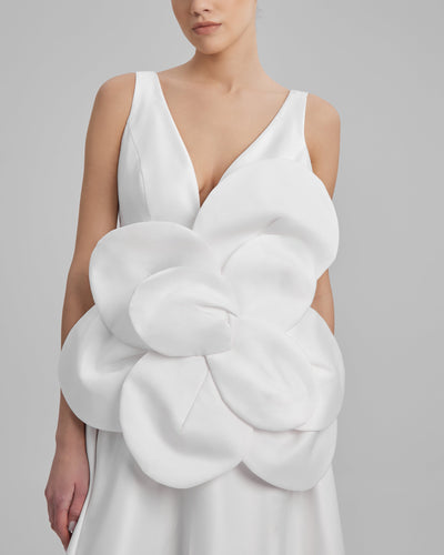 CORA DRESS + FLOWER | V neck midi in white