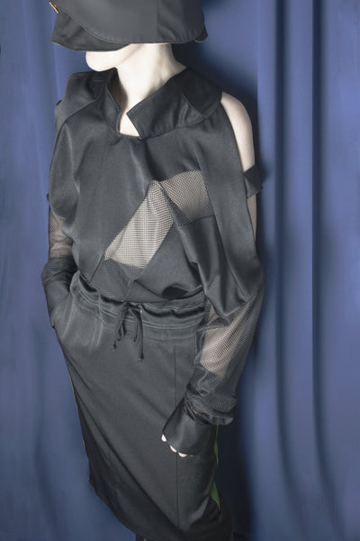 AUSTRALIS BLACK OVERSIZED BLOUSE