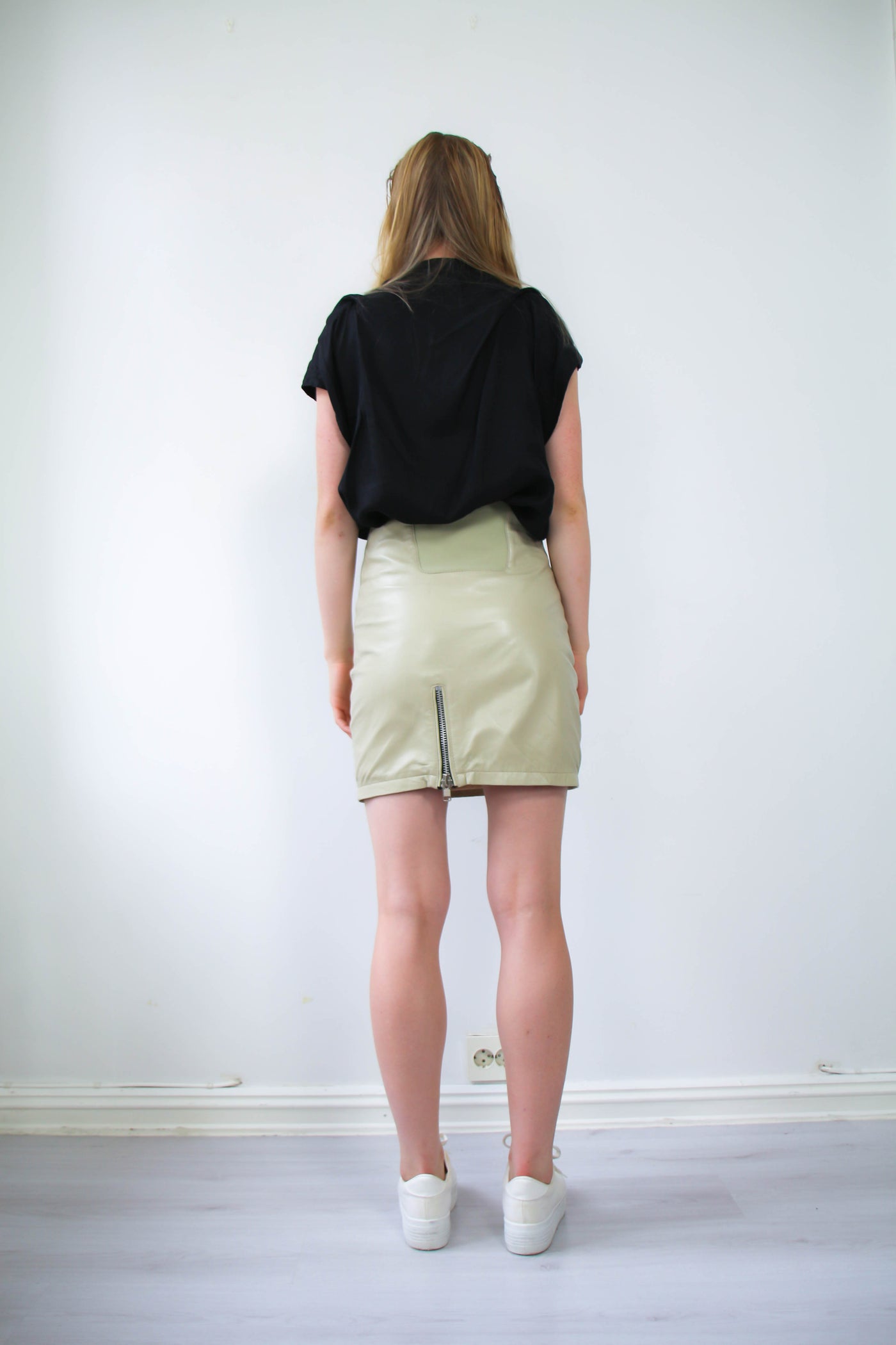High waist leather skirt with embossed TDE logo