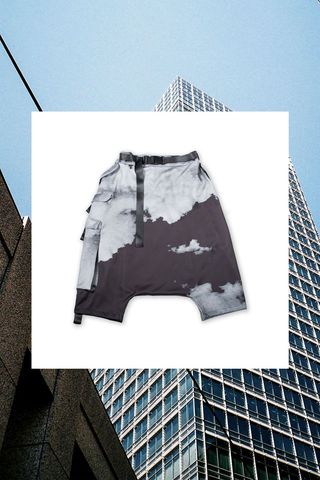 Multi-Pocket Low Crotch Shorts (Line Cloud)