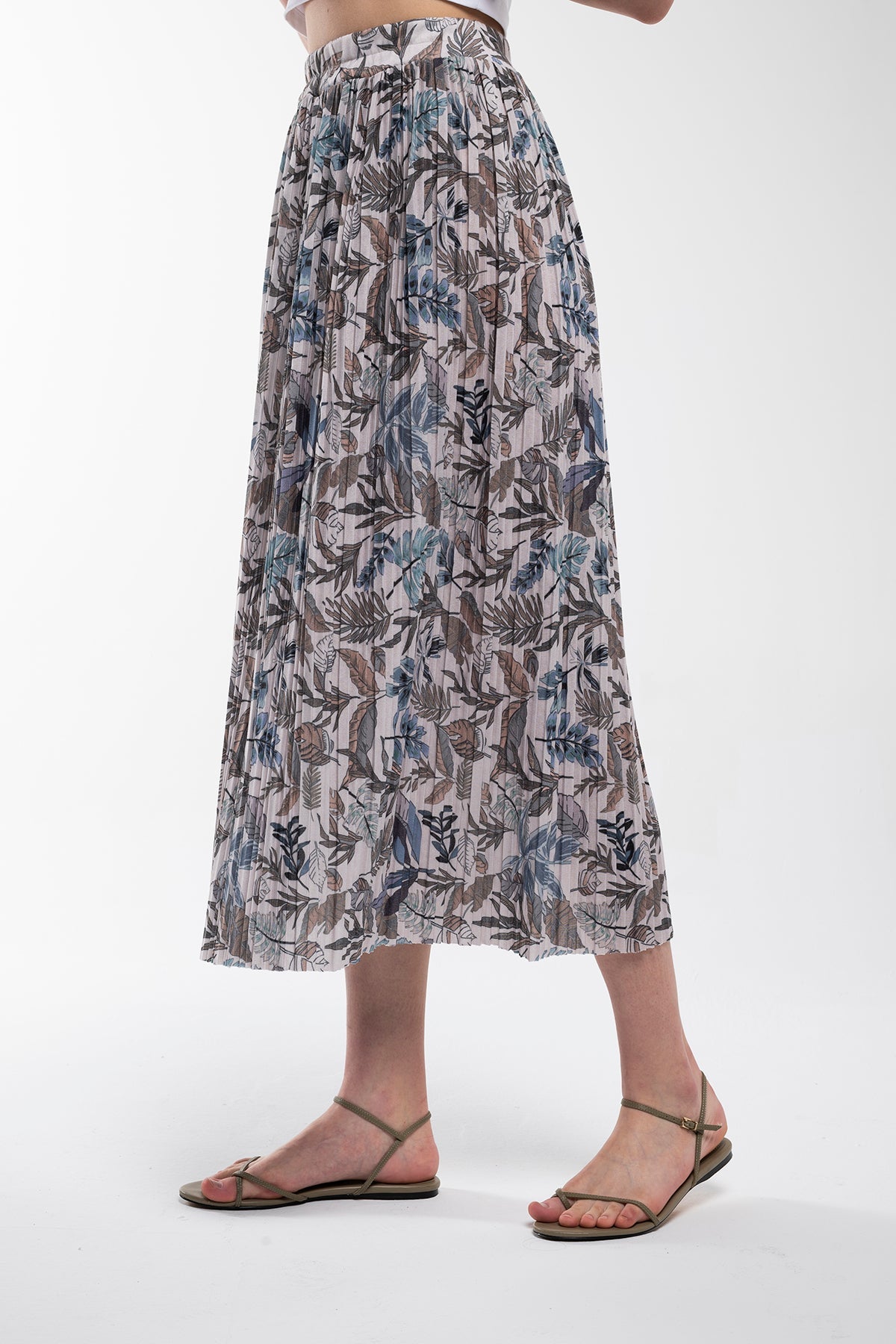 Floral print maxi skirt for spring