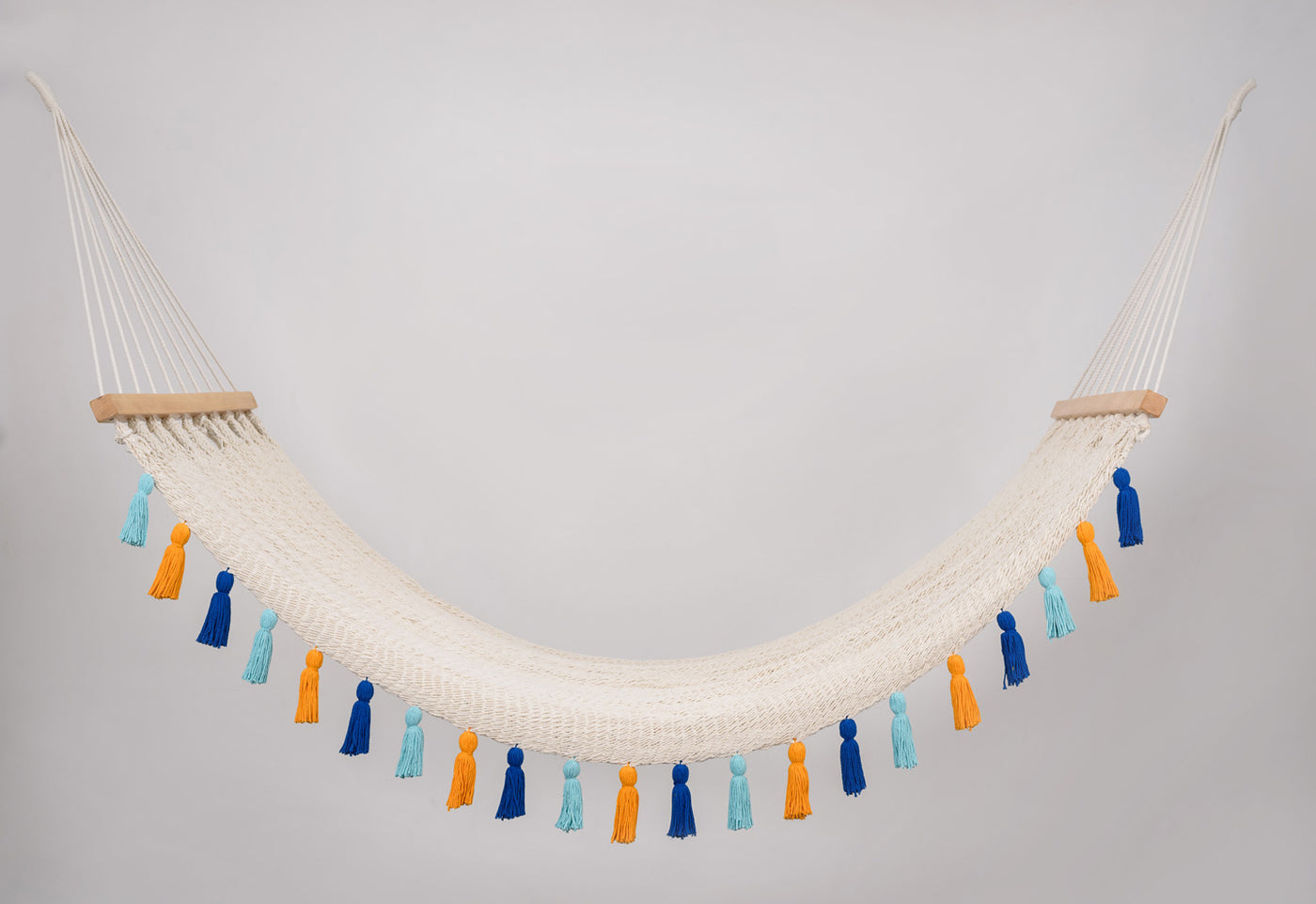 Deluxe Natural Cotton Hammock with Hue Inspired Tassels (Wooden Bar)