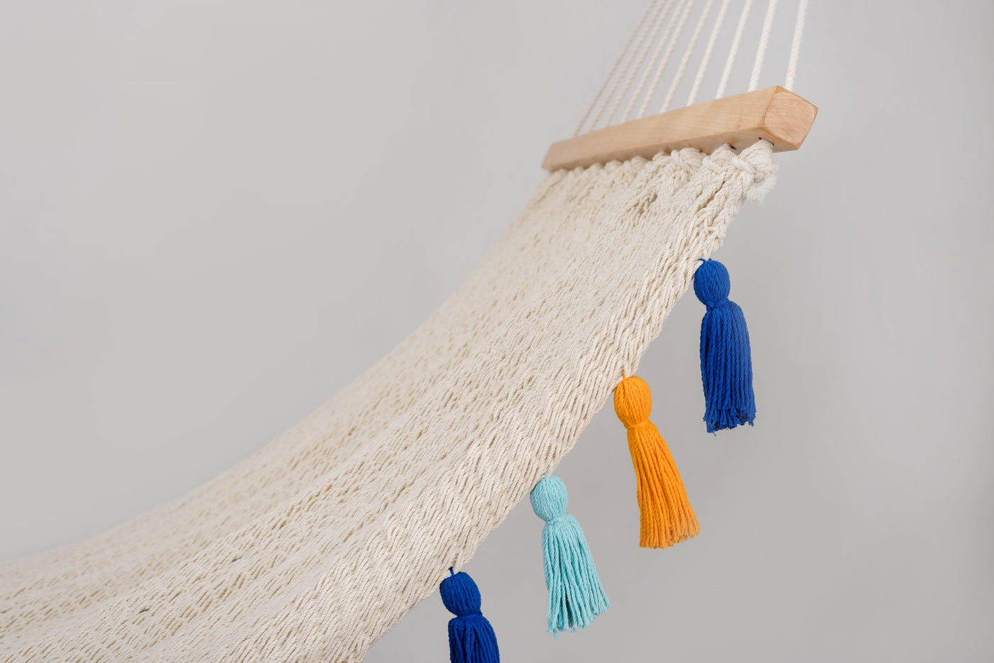 Deluxe Natural Cotton Hammock with Hue Inspired Tassels (Wooden Bar)