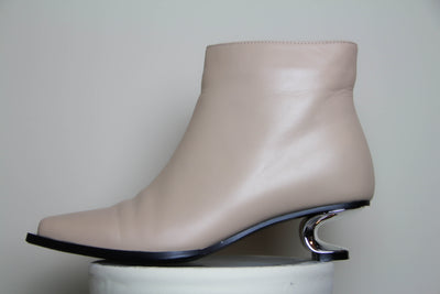 Beige boots
