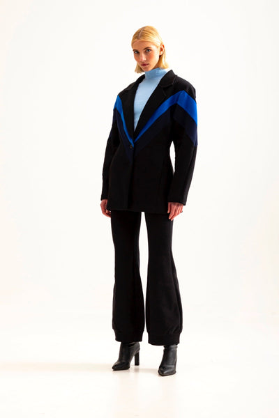 Black Zig-zag blazer by talented.company
