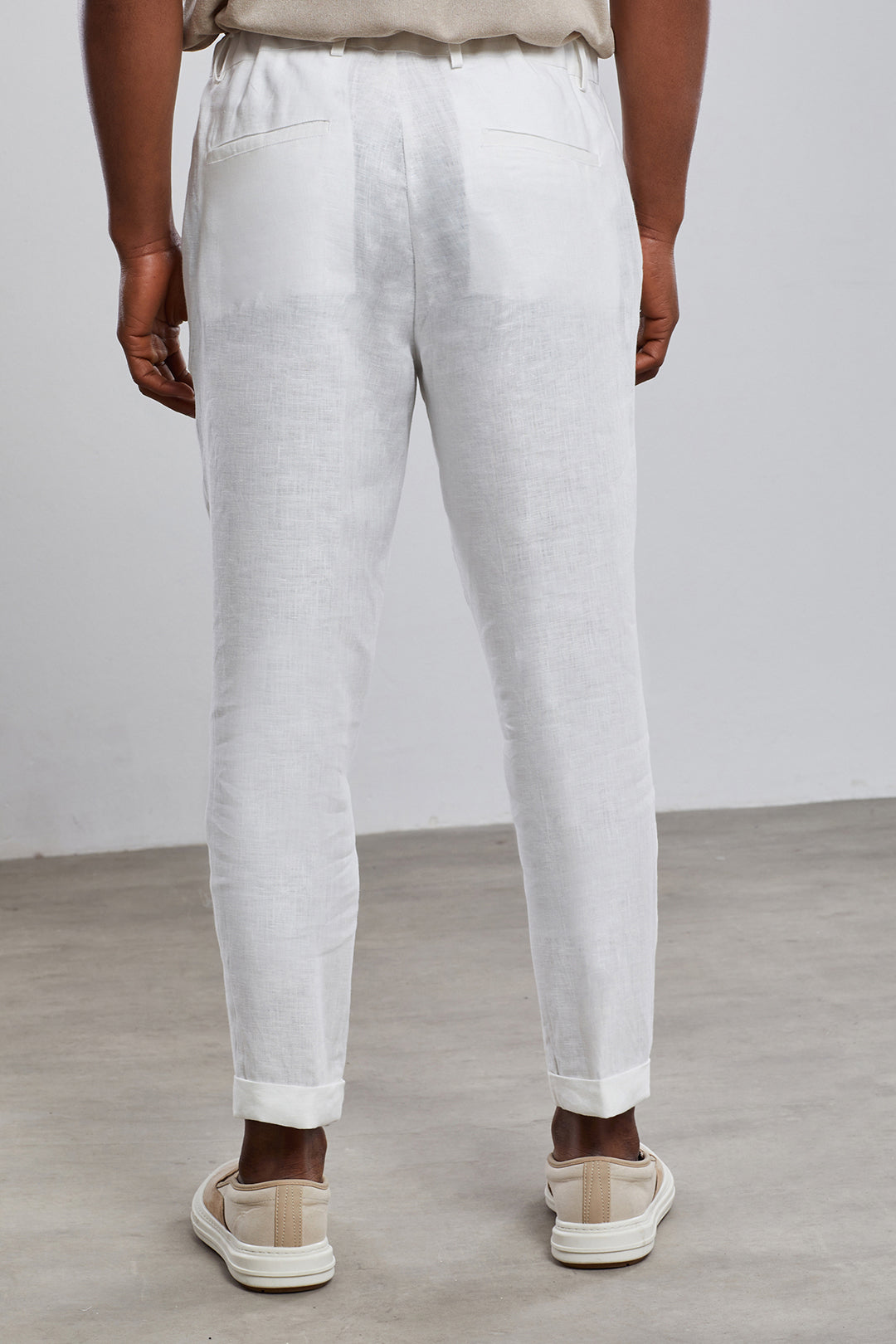 White Deluxe Carrot Fit Chino %100 Linen Pants