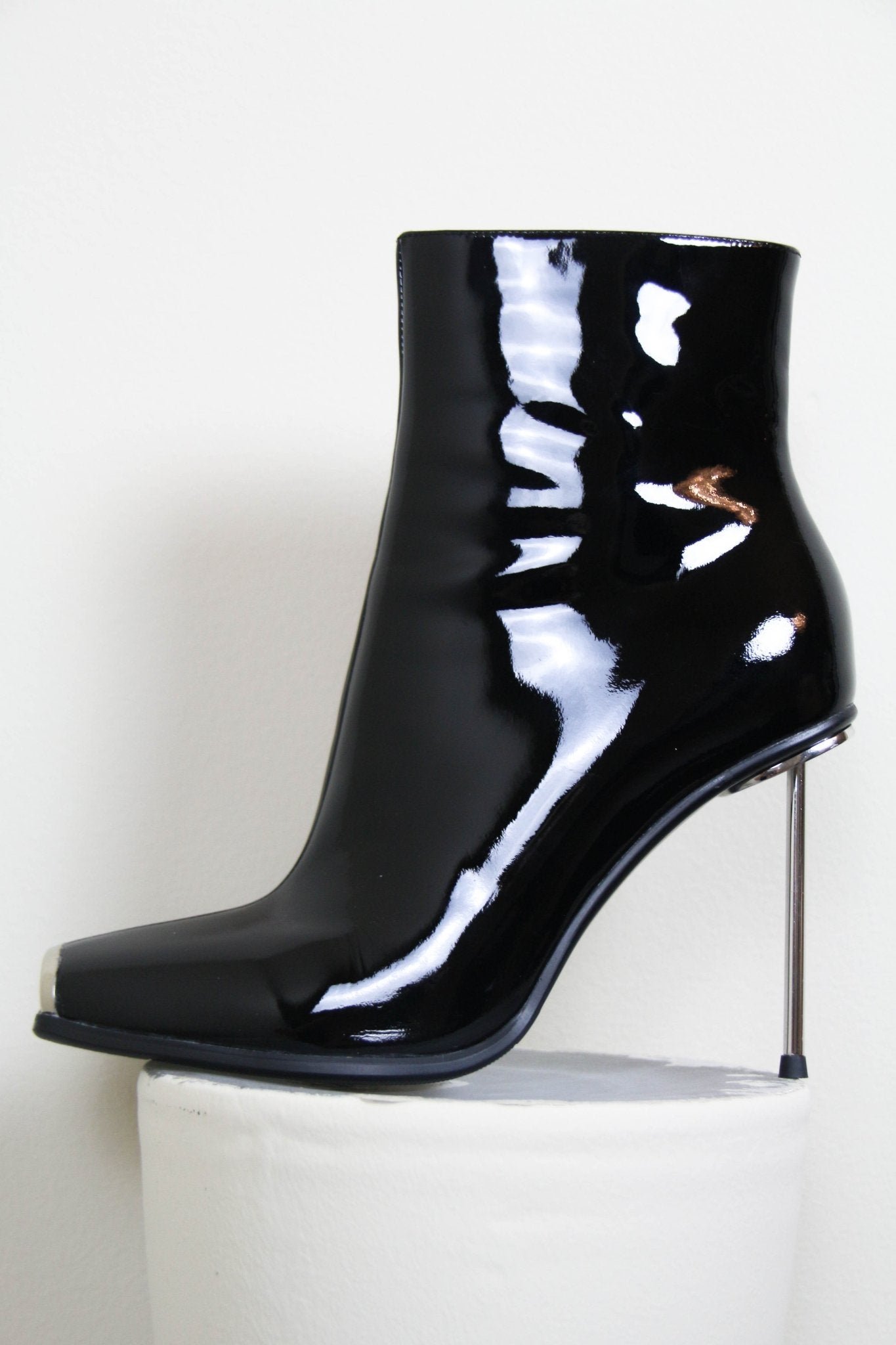 Ankle boots S003 - The Clothing LoungeToo Damn Expensive