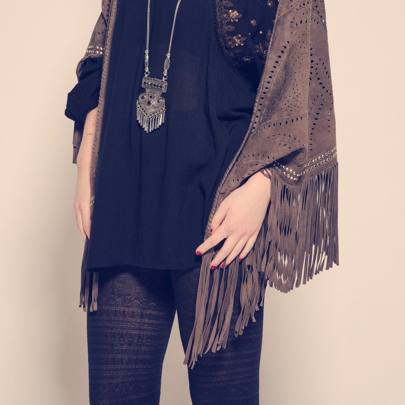 ekka studs shawl - The Clothing LoungeTreasures