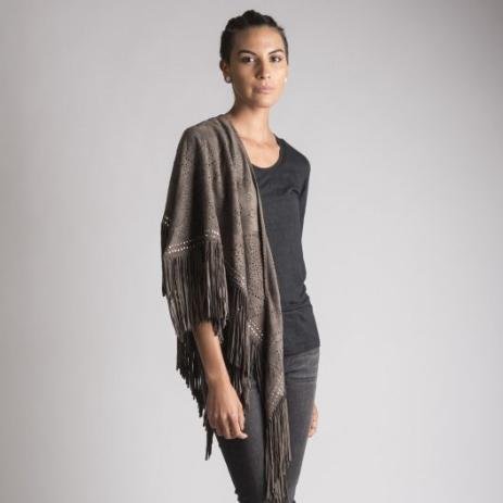 ekka studs shawl - The Clothing LoungeTreasures