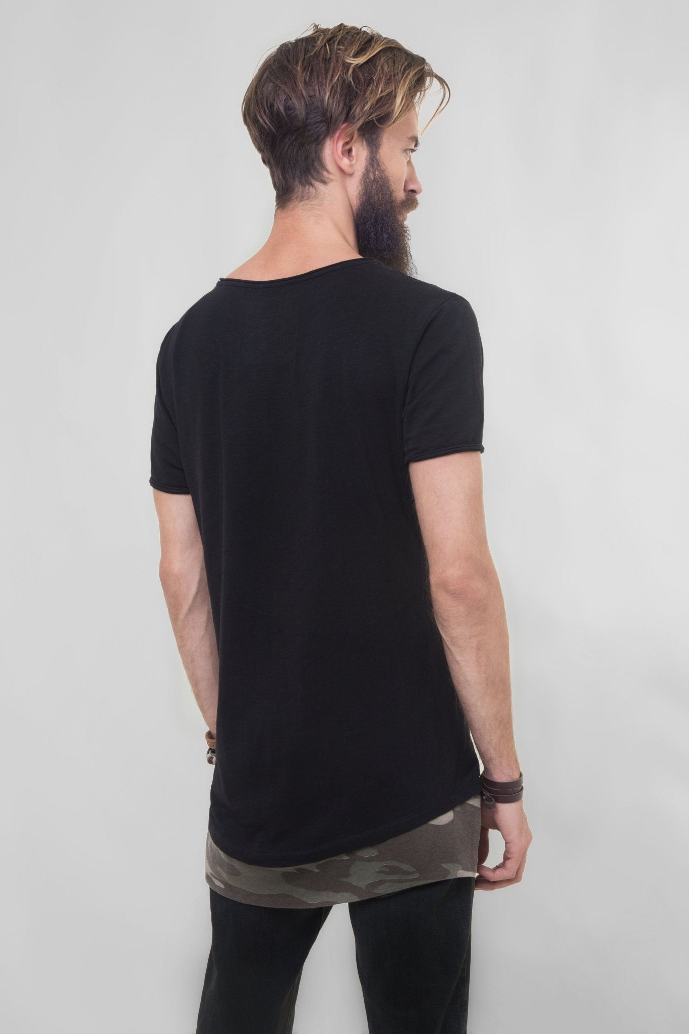 LUMPHINI Men's Black T-Shirt - The Clothing LoungeDear Deer