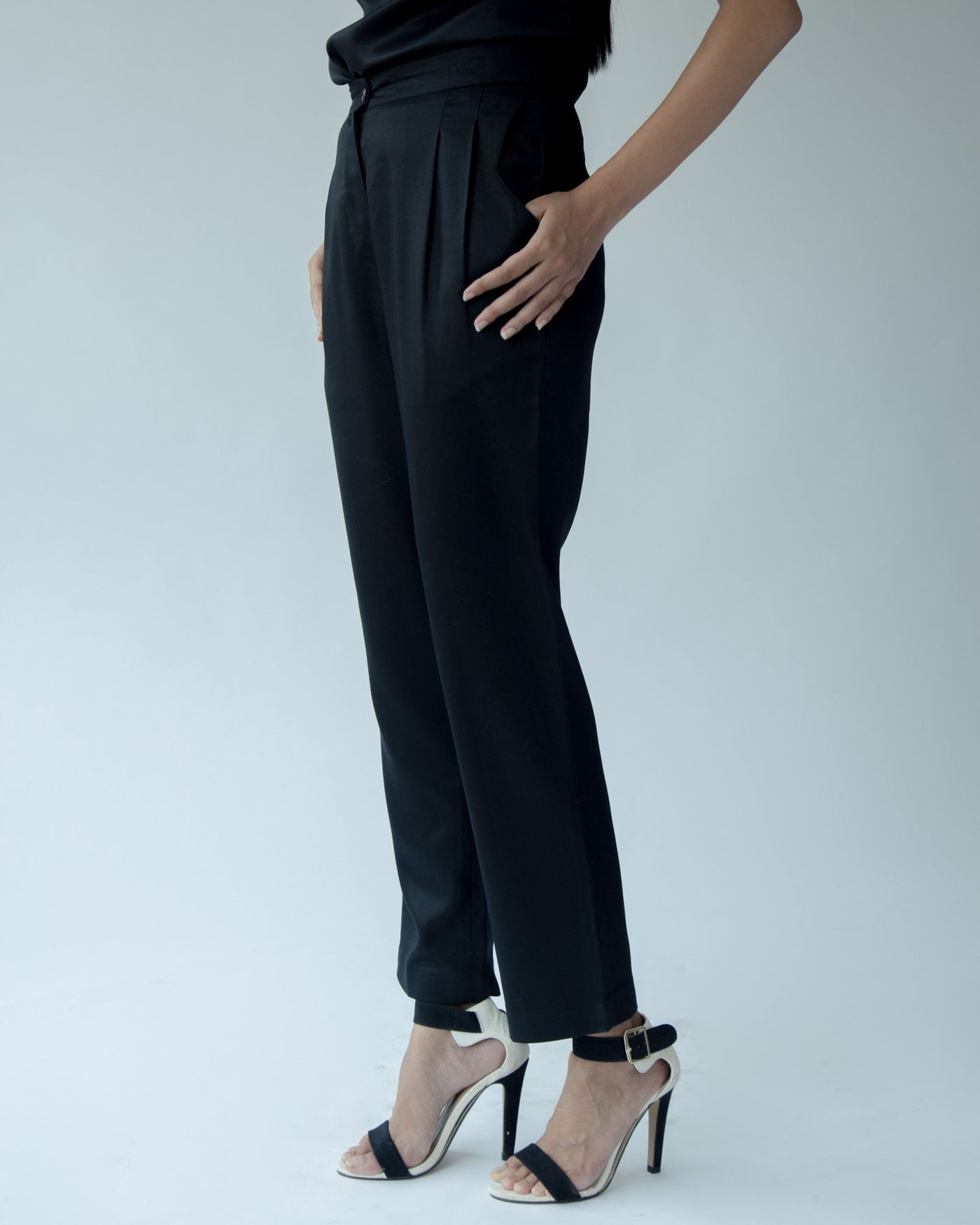 Pleated pants - The Clothing LoungeSaltpetre