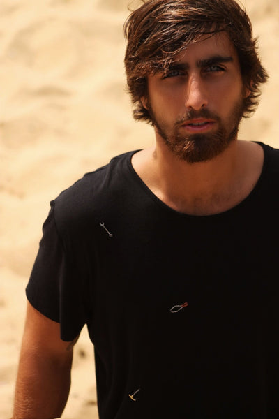 Tools Embroidered T-shirt - The Clothing LoungeWIINO
